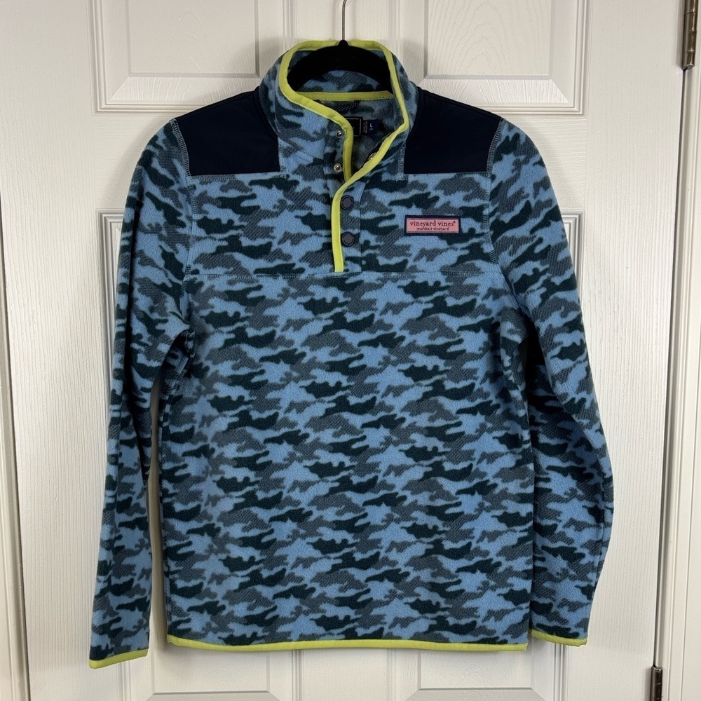 Vineyard Vines boys blue camo fleece pullover sz lg